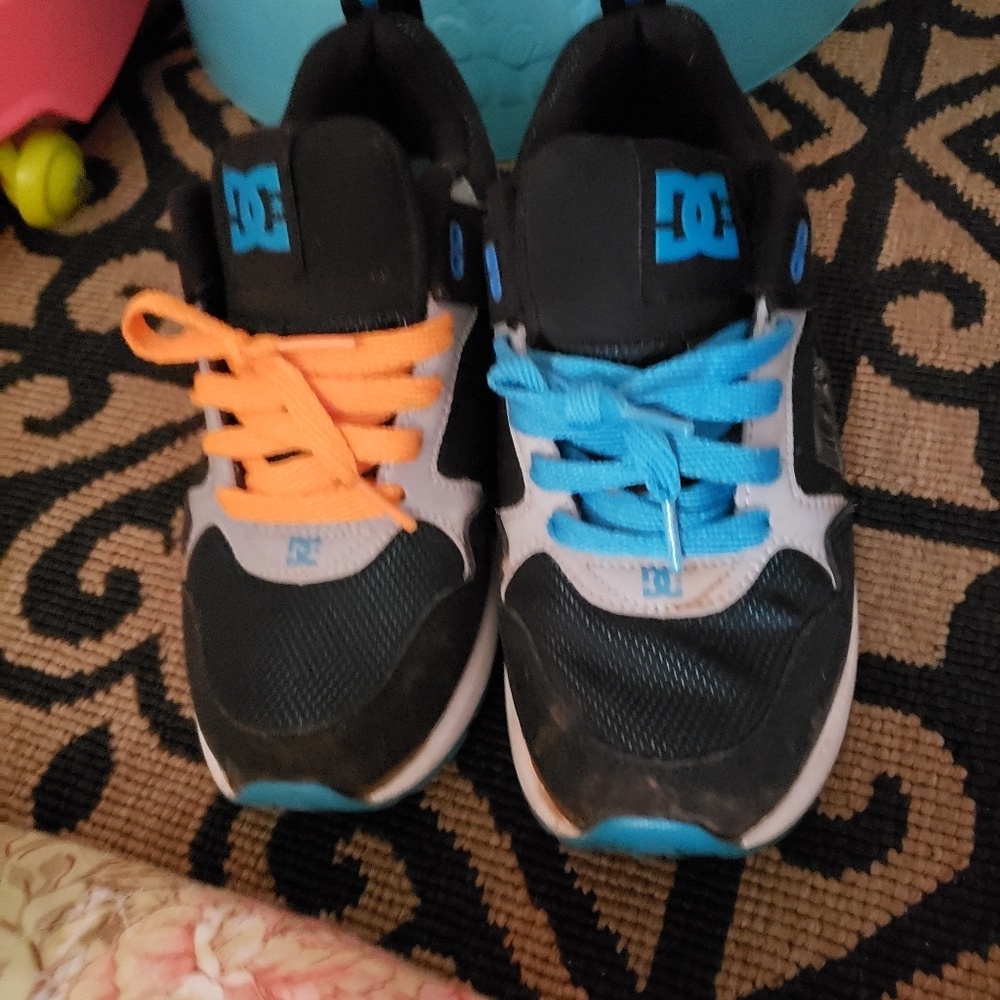 DC shoes